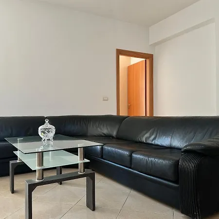 Apartmán New Sea View Lungomare Polisi i Vogel
